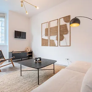 https://superbe-appart-2-chambres-en-plein-centre-lille.lillehotels.org